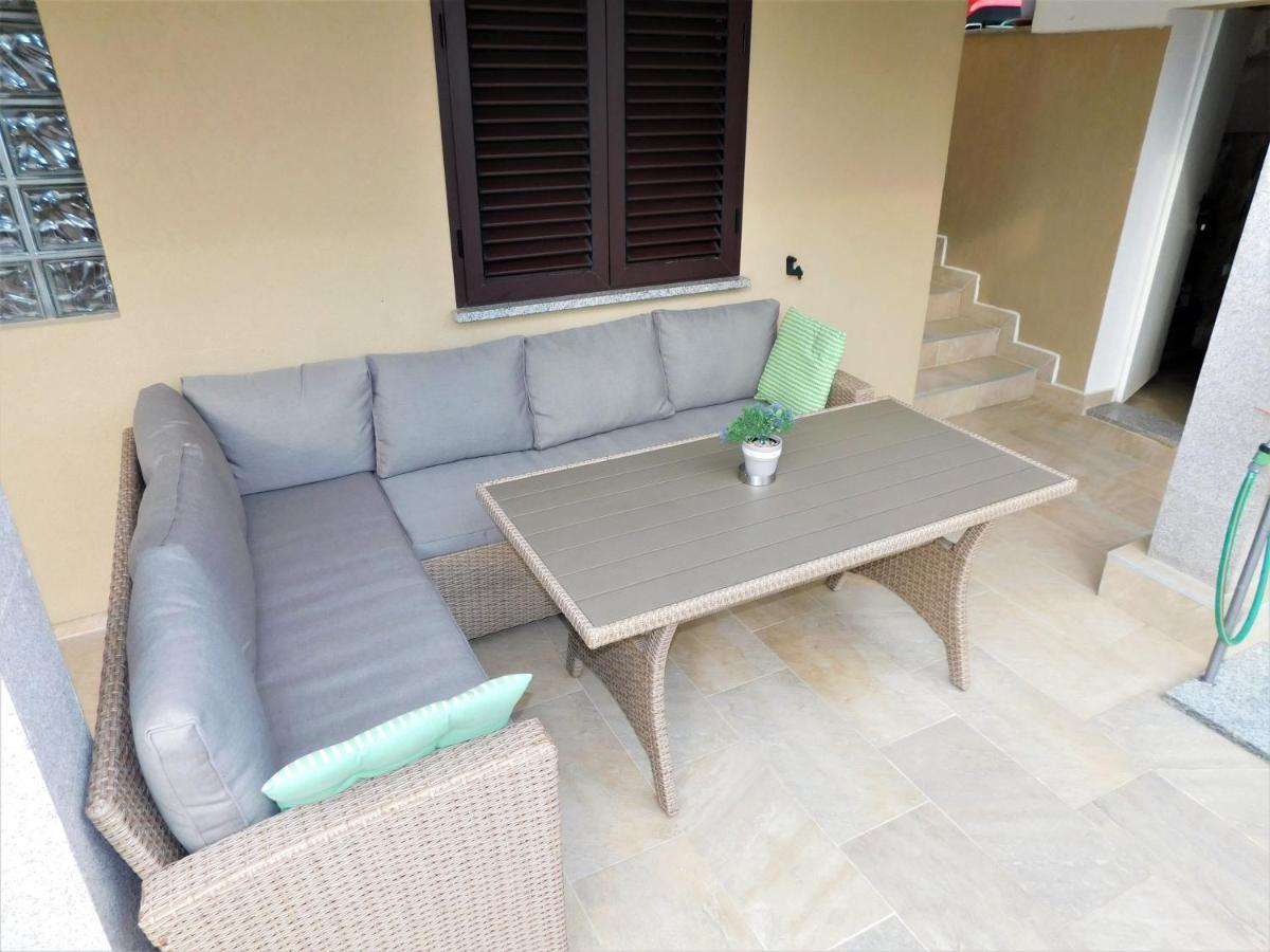 Apartman "Sabine Red" With Heated Pool Omisalj Exterior photo